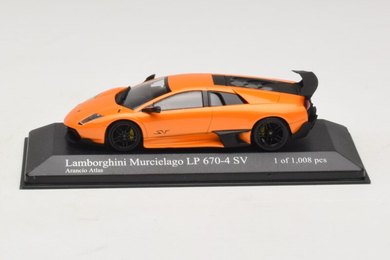 Lamborghini Murcielago LP670-4 SV Arancione Metallizzato Minichamps 1:43 400103942 Pressofusione