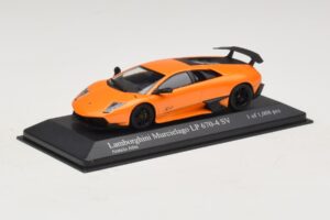 Lamborghini Murcielago LP670-4 SV Arancione Metallizzato Minichamps 1:43 400103942 Pressofusione — immagine 2 di 5
