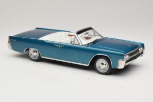 Lincoln Continental Convertible Turchese Metallizzato KK-Scale 1:18 KKDC181524 Pressofusione — immagine 5 di 7