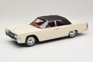 Lincoln Continental Convertible Bianco John F. Kennedy KK-Scale 1:18 KKDC181523 Pressofusione — immagine 2 di 7