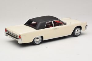 Lincoln Continental Convertible Bianco John F. Kennedy KK-Scale 1:18 KKDC181523 Pressofusione — immagine 3 di 7