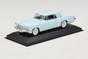 Lincoln Continental Mark II Celeste Minichamps 1:43 400082304 Pressofusione — immagine 2 di 5