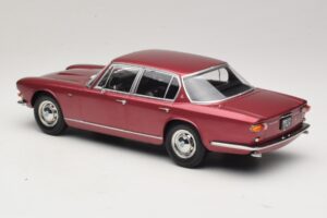 Maserati Quattroporte I Rosso Metallizzato KK-Scale 1:18 KKDC181512 Pressofusione — immagine 5 di 6