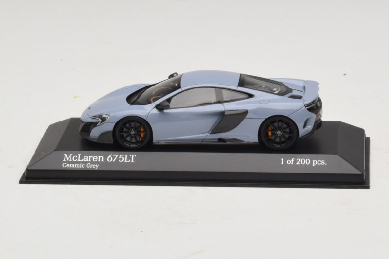 McLaren 675LT Ceramic Grey Minichamps 1:43 537154420 Pressofusione
