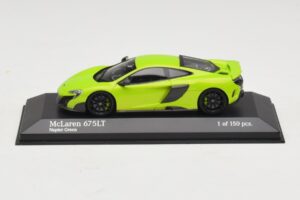 McLaren 675LT Napier Green Minichamps 1:43 537154422 Pressofusione