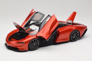 McLaren Speedtail Volcano Orange AUTOart 1:18 76088 Composito — immagine 2 di 8