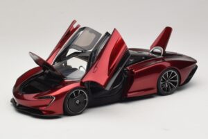 McLaren Speedtail Volcano Red AUTOart 1:18 76087 Composito — immagine 2 di 8