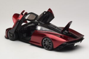 McLaren Speedtail Volcano Red AUTOart 1:18 76087 Composito — immagine 5 di 8