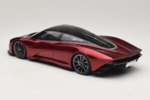 McLaren Speedtail Volcano Red AUTOart 1:18 76087 Composito — immagine 7 di 8