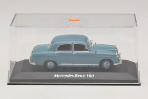 Mercedes 180 W120 Blu Maxichamps 1:43 940033102 Pressofusione — immagine 4 di 5