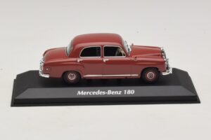 Mercedes 180 W120 Rosso Maxichamps 1:43 940033101 Pressofusione