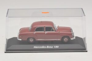 Mercedes 180 W120 Rosso Maxichamps 1:43 940033101 Pressofusione — immagine 4 di 5