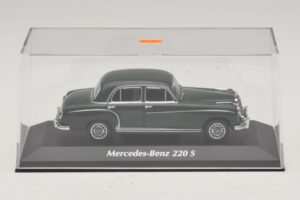 Mercedes 220 S W180 Verde Scuro Maxichamps 1:43 940033001 Pressofusione — immagine 4 di 5