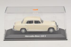 Mercedes 220 S W180 Bianco Maxichamps 1:43 940033000 Pressofusione — immagine 4 di 5