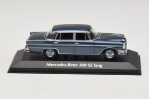 Mercedes 300 SE W112 Lang Blu Metallizzato Maxichamps 1:43 940035200 Pressofusione