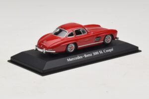 Mercedes 300 SL W198 Rosso Maxichamps 1:43 940039001 Pressofusione — immagine 2 di 5