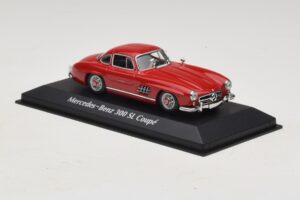 Mercedes 300 SL W198 Rosso Maxichamps 1:43 940039001 Pressofusione — immagine 3 di 5