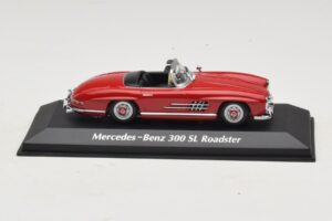 Mercedes 300 SL W198 Roadster Rosso Maxichamps 1:43 940039031 Pressofusione