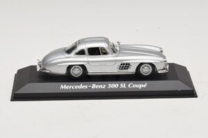 Mercedes 300 SL W198 Argento Maxichamps 1:43 940039000 Pressofusione