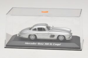 Mercedes 300 SL W198 Argento Maxichamps 1:43 940039000 Pressofusione — immagine 4 di 5