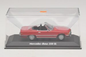 Mercedes 350 SL R107 Rosso Maxichamps 1:43 940033432 Pressofusione — immagine 4 di 5