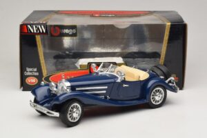 Mercedes 500K Roadster Blu Bburago 1:20 3070 Pressofusione — immagine 8 di 8