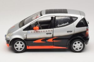 Mercedes A-Class W168 D. Coulthard Argento Maisto 1:18 35841 Pressofusione — immagine 4 di 8