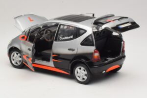 Mercedes A-Class W168 D. Coulthard Argento Maisto 1:18 35841 Pressofusione — immagine 5 di 8