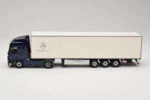 Mercedes Actros 1044 Blu Minichamps 1:43 B66000604 Pressofusione — immagine 3 di 7