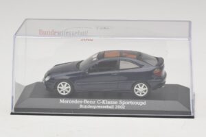 Mercedes C-Class Sportscoupe CL203 Blue Metallic Bundespressball Minichamps 1:43 MB010 Pressofusione — immagine 4 di 5