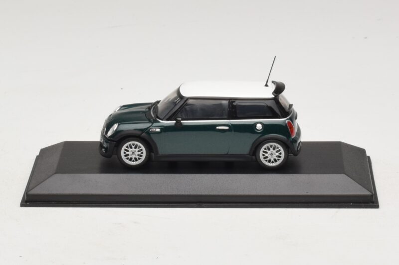 Mini Cooper One R50 Aero Green Con Tetto Bianco Minichamps 1:43 MINI011 Pressofusione