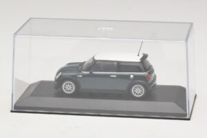 Mini Cooper One R50 Aero Green Con Tetto Bianco Minichamps 1:43 MINI011 Pressofusione — immagine 4 di 5