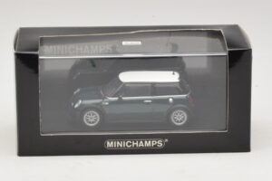 Mini Cooper One R50 Aero Green Con Tetto Bianco Minichamps 1:43 MINI011 Pressofusione — immagine 5 di 5