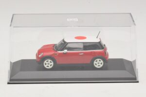 Mini Cooper One R50 Rosso Con Bandiera Giapponese Minichamps 1:43 MINI034 Pressofusione — immagine 4 di 5