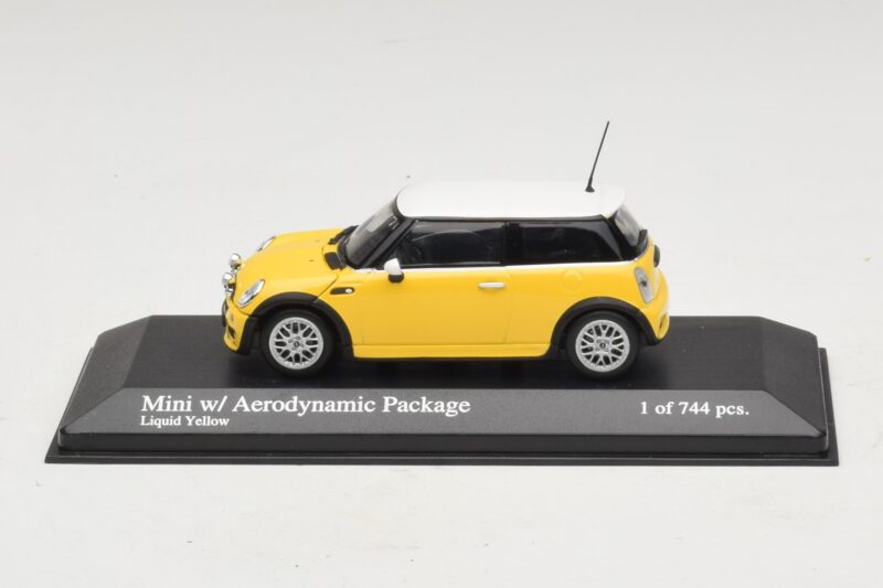 Mini Cooper One R50 con Pacchetto Aero Giallo Minichamps 1:43 Mini Cooper One R50 con Pacchetto Aero Giallo Minichamps 1:43 431138274 Pressofusione