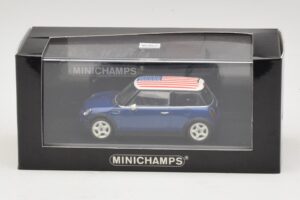 Mini Cooper S R53 Blu Con Bandiera Americana Minichamps 1:43 MINI014 Pressofusione — immagine 5 di 5