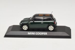 Mini Cooper S R53 Verde Scuro Con Tetto Nero Minichamps 1:43 MINI023 Pressofusione