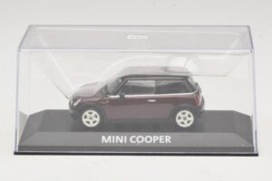 Mini Cooper S R53 Rosso Scuro Con Tetto Nero Minichamps 1:43 MINI028 Pressofusione — immagine 4 di 5