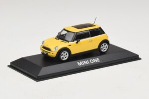 Mini Cooper S R53 Liquid Yellow Con Tetto Panoramico Minichamps 1:43 MINI013 Pressofusione — immagine 2 di 4