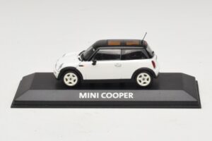 Mini Cooper S R53 Bianco Con Tetto Nero Minichamps 1:43 MINI027 Pressofusione