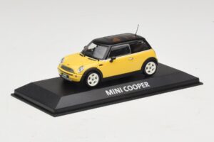 Mini Cooper S R53 Giallo Con Tetto Nero Minichamps 1:43 MINI031 Pressofusione — immagine 2 di 4