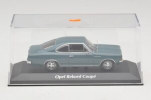 Opel Rekord C Coupé Blu Maxichamps 1:43 940046121 Pressofusione — immagine 4 di 5