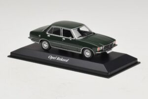 Opel Rekord D Verde Scuro Maxichamps 1:43 940044001 Pressofusione — immagine 3 di 5