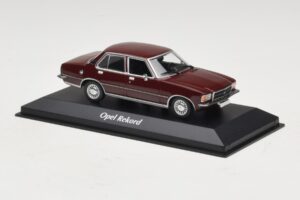 Opel Rekord D Rosso Scuro Maxichamps 1:43 940044000 Pressofusione — immagine 3 di 5