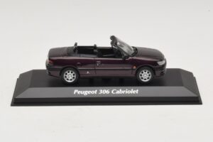 Peugeot 306 Cabriolet Viola Metallizzato Maxichamps 1:43 Peugeot 306 Cabriolet Viola Metallizzato Maxichamps 1:43 940112834 Pressofusione