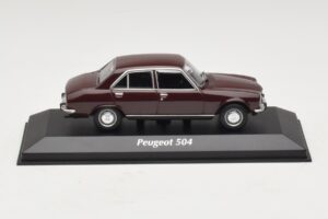 Peugeot 504 Rosso Scuro Maxichamps 1:43 940112500 Pressofusione