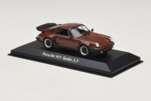 Porsche 911 930 Turbo 3.3 Marrone Maxichamps 1:43 940069001 Pressofusione — immagine 3 di 5
