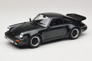 Porsche 911 930 Turbo 3.3 Verde Scuro Metallizzato KK-Scale 1:18 Porsche 911 930 Turbo 3.3 Verde Scuro Metallizzato KK-Scale 1:18 KKDC181441 Pressofusione