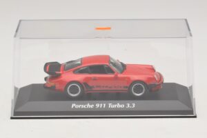 Porsche 911 930 Turbo 3.3 Rosso Maxichamps 1:43 940069000 Pressofusione — immagine 4 di 5