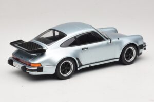 Porsche 911 930 Turbo 3.3 Argento KK-Scale 1:18 KKDC181444 Pressofusione — immagine 2 di 6